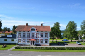 Отель Varmland Hotel  Уддехолм
